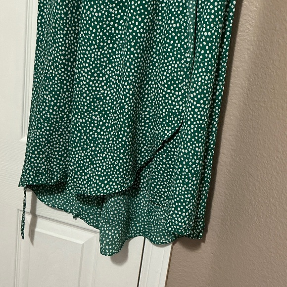 Sienna Sky Green and White Midi Dress - Picture 5 of 5